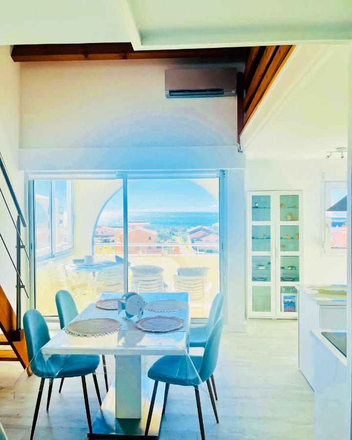 La Sirene - Loft Moderne Et Lumineux Avec Vue Panoramique Sur Mer Mediterranee Et Port De Plaisance Фронтіньян Екстер'єр фото
